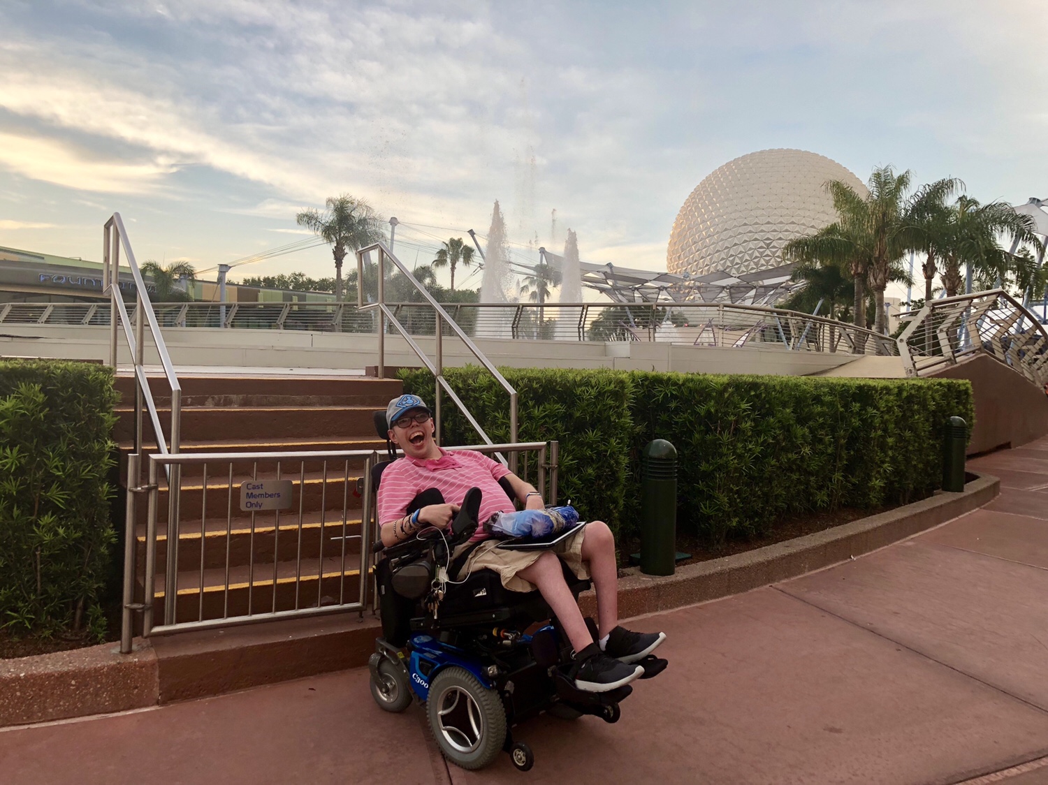 Epcot and Resort - Welcome to Daniel Simonds Website